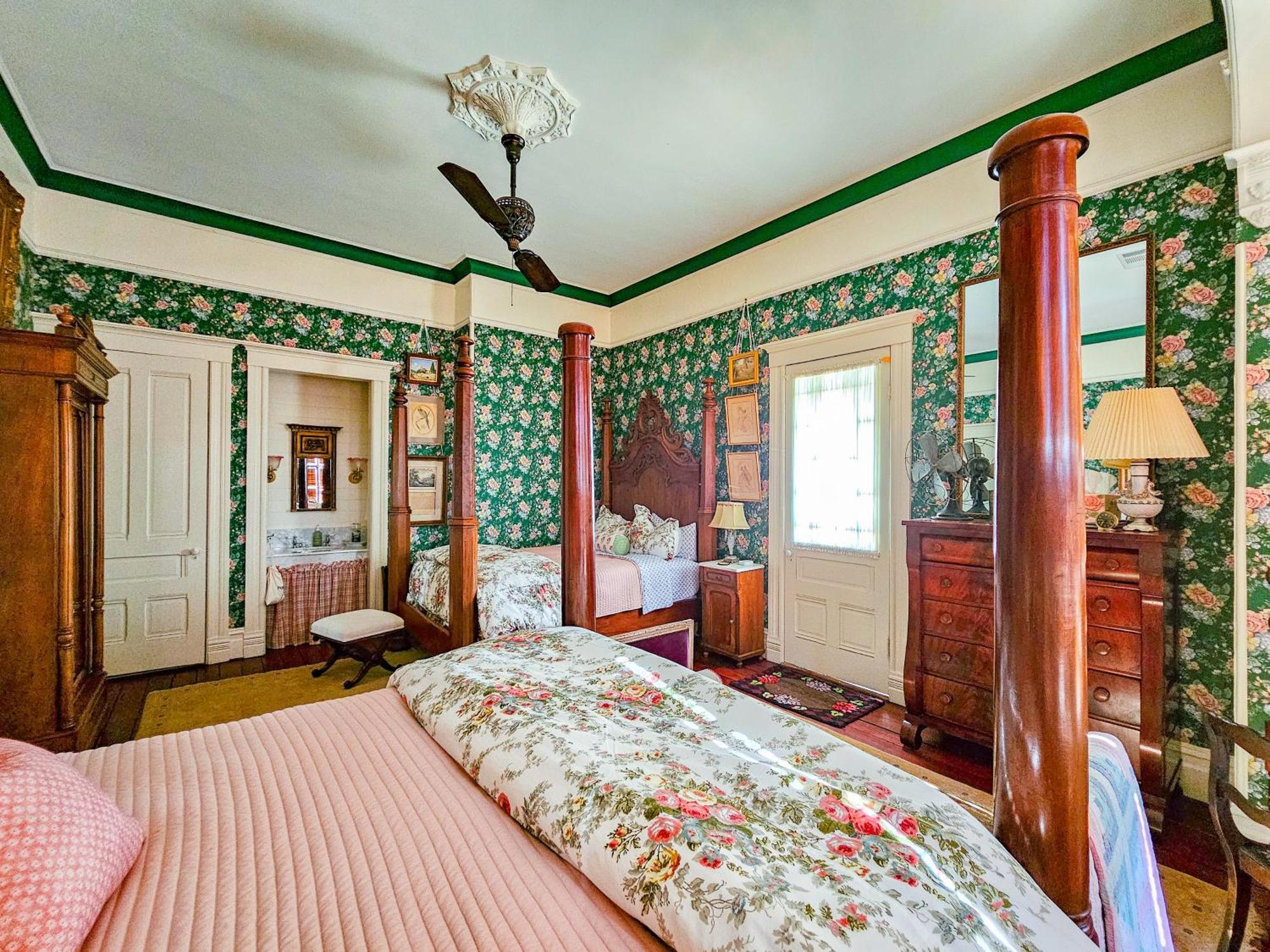 The Jd Hyde Historic Inn Visalia Zewnętrze zdjęcie